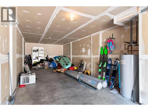 213 White Pine Crescent Unit# 243, Sicamous, BC - Indoor