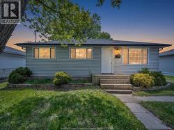 1583 FERNDALE AVENUE Windsor, ON N8T 2K3