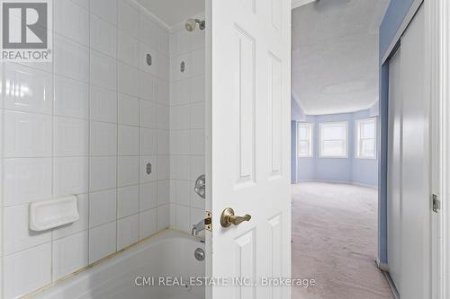 164 - 760 Lawrence Avenue W, Toronto, ON - Indoor Photo Showing Bathroom