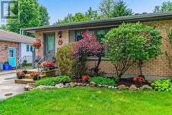 11 WILLOW STREET St. Thomas, ON N5R 5Z7
