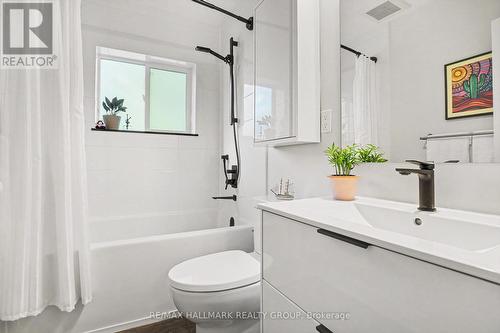 371 Sunnyside Avenue, Ottawa, ON - Indoor Photo Showing Bathroom