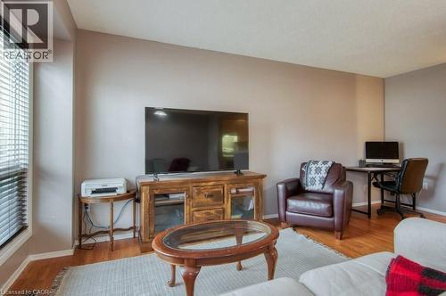 59 King William Court, Cambridge, ON - Indoor Photo Showing Living Room