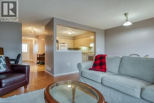 59 King William Court, Cambridge, ON - Indoor Photo Showing Living Room