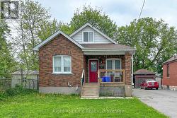 MAIN - 307 VIMY AVENUE Oshawa (Central), ON L1H 2M9