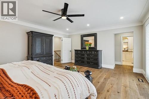 10 Azalea Court, Stoney Creek, ON 