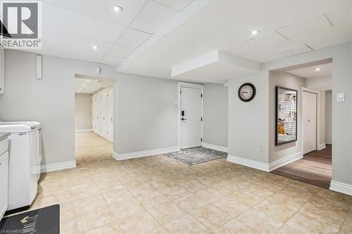 10 Azalea Court, Stoney Creek, ON 