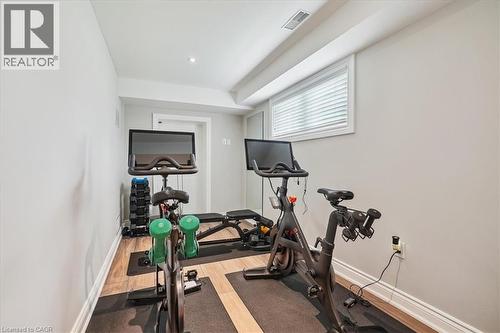 10 Azalea Court, Stoney Creek, ON 