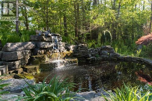18 Elder Crescent, Ancaster, ON - Outdoor