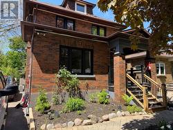 94 ROXBOROUGH AVENUE Oshawa (O'Neill), ON L1G 5W4