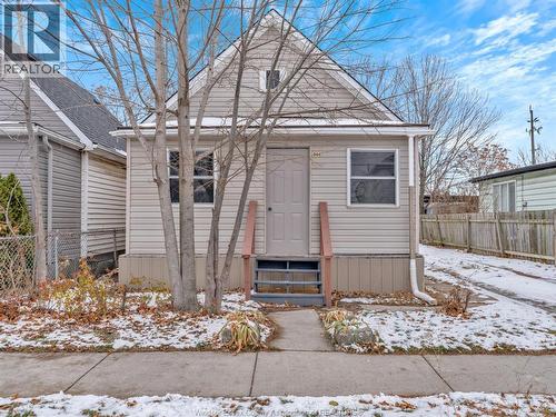 944 MAISONVILLE  Windsor, ON N8Y 3R9