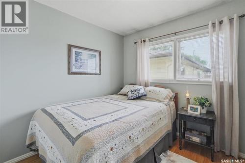 914 Trotter Crescent, Saskatoon, SK - Indoor Photo Showing Bedroom