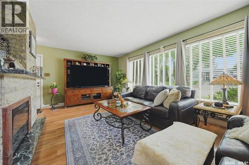 914 Trotter Crescent, Saskatoon, SK - Indoor Photo Showing Living Room With Fireplace