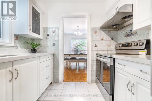 470 Brownridge Drive, Vaughan, ON - Indoor Photo Showing Kitchen