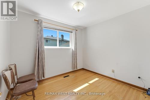 7066 Magic Court, Mississauga, ON - Indoor Photo Showing Other Room