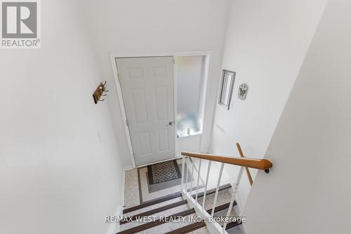 7066 Magic Court, Mississauga, ON - Indoor Photo Showing Other Room