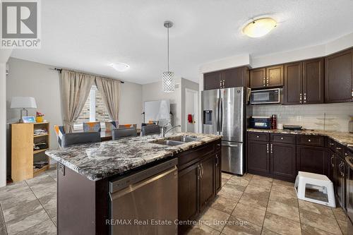 4 Drone Crescent, Guelph (Willow West/Sugarbush/West Acres), ON - Indoor Photo Showing Kitchen With Double Sink