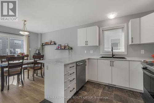 363 Trillium Circle, Alfred And Plantagenet, ON - Indoor Photo Showing Kitchen