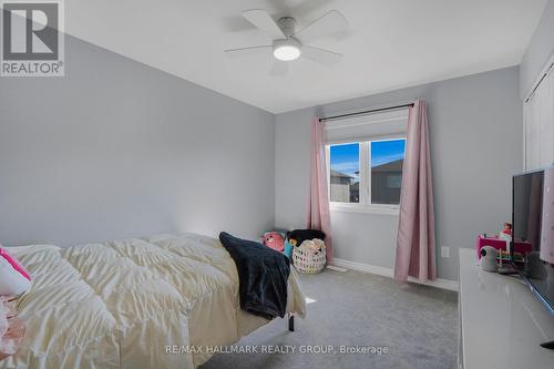 363 Trillium Circle, Alfred And Plantagenet, ON - Indoor Photo Showing Bedroom