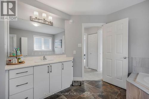 363 Trillium Circle, Alfred And Plantagenet, ON - Indoor Photo Showing Bathroom