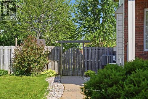 1067 Rocky Harbour Crescent, Ottawa, ON 