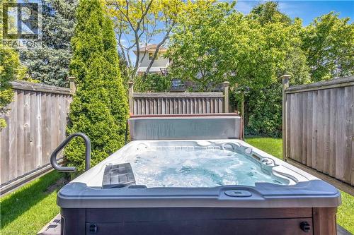 640 Acadia Drive, Hamilton, ON 