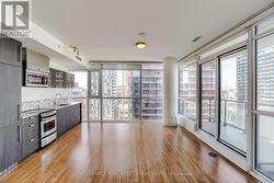 1504 - 290 ADELAIDE STREET W Toronto, ON M5V 0P3