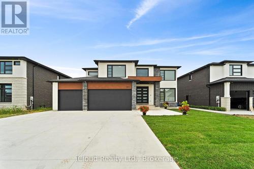 222 COWAN COURT  Amherstburg, ON N9V 0G9