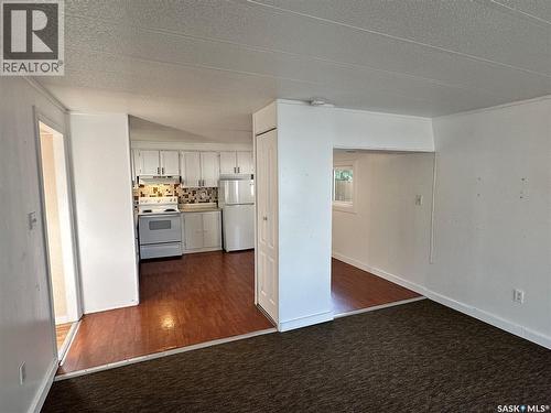300 1524 Rayner Avenue, Saskatoon, SK 