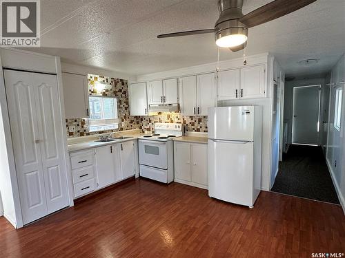 300 1524 Rayner Avenue, Saskatoon, SK 