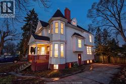 631 CHURCH Windsor, ON N9A 4T5