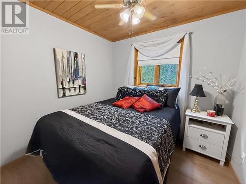 168 Fox Run Way, Mindemoya, Manitoulin Island, ON - Indoor Photo Showing Bedroom