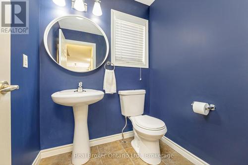 22 Atto Drive, Guelph (Victoria North), ON 