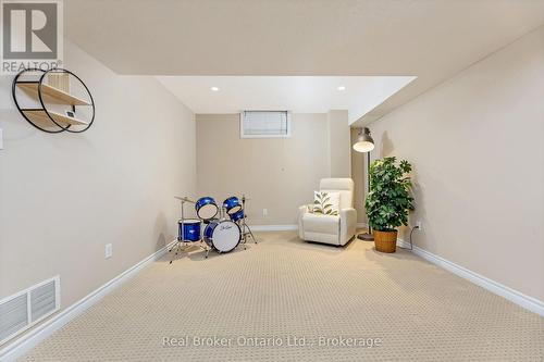 22 Atto Drive, Guelph (Victoria North), ON 