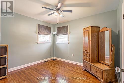 227 Sterling Street, London East (East C), ON - Indoor Photo Showing Other Room