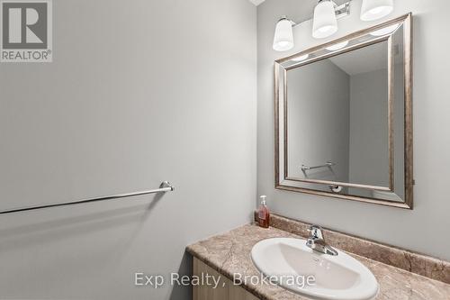 54 Cortland Crescent, Quinte West (Murray Ward), ON - Indoor Photo Showing Bathroom