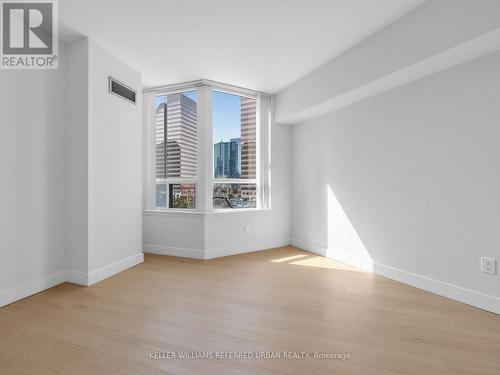501 - 7 Bishop Avenue, Toronto, ON - Indoor Photo Showing Other Room
