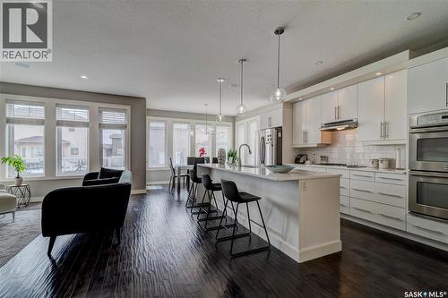 4606 Curtiss Avenue, Regina, SK - Indoor Photo Showing Kitchen With Upgraded Kitchen