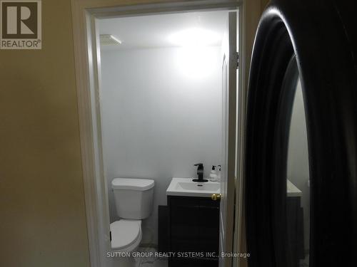85 Weather Vane Lane E, Brampton, ON - Indoor Photo Showing Bathroom