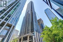 11 YORKVILLE Avenue Unit# 2409 Toronto, ON M4W 0B7