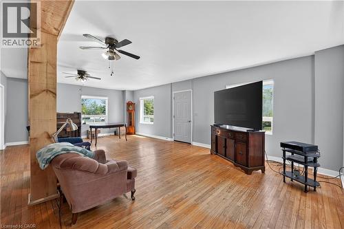 6569 Highway 3, Dunnville, ON - Indoor Photo Showing Living Room
