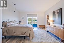 Primary Bedroom - 