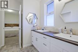 Lower Level Ensuite - 