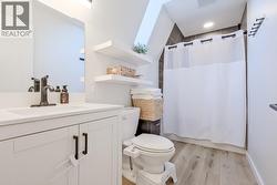 Carriage House Bath - 