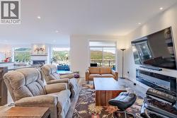 Family Room - 