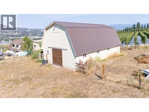 Huge Barn - 2241 Rojem Road, Kelowna, BC - Outdoor