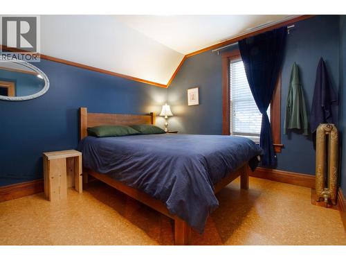 409 Third Street E, Revelstoke, BC - Indoor Photo Showing Bedroom