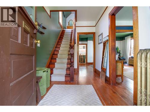 409 Third Street E, Revelstoke, BC - Indoor Photo Showing Other Room