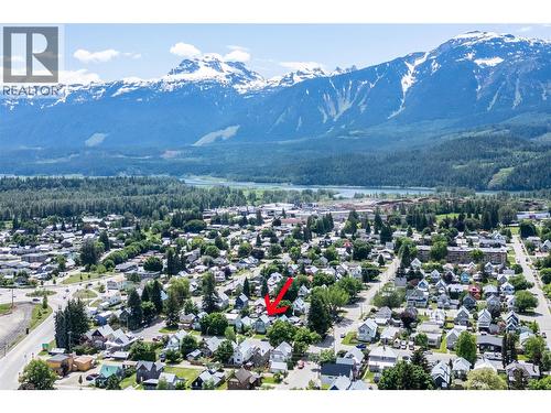 409 Third Street E, Revelstoke, BC - Outdoor With View