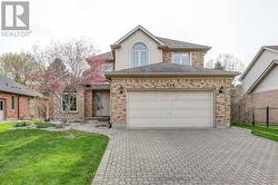 462 AMBLESIDE DRIVE  London North (North A), ON N6G 4W9