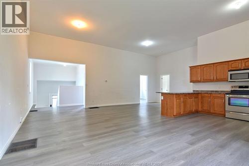 1502 Mersea Rd D, Leamington, ON - Indoor Photo Showing Kitchen